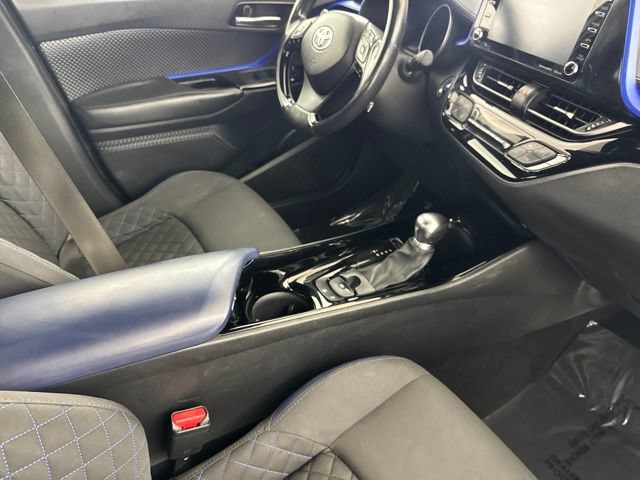 Used 2020 Toyota C-HR XLE FWD image 26