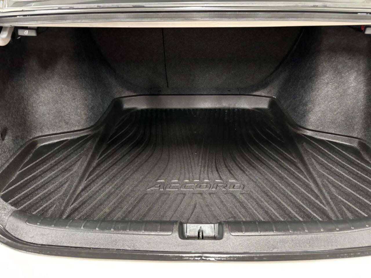 Used 2022 Honda Accord Sport image 15