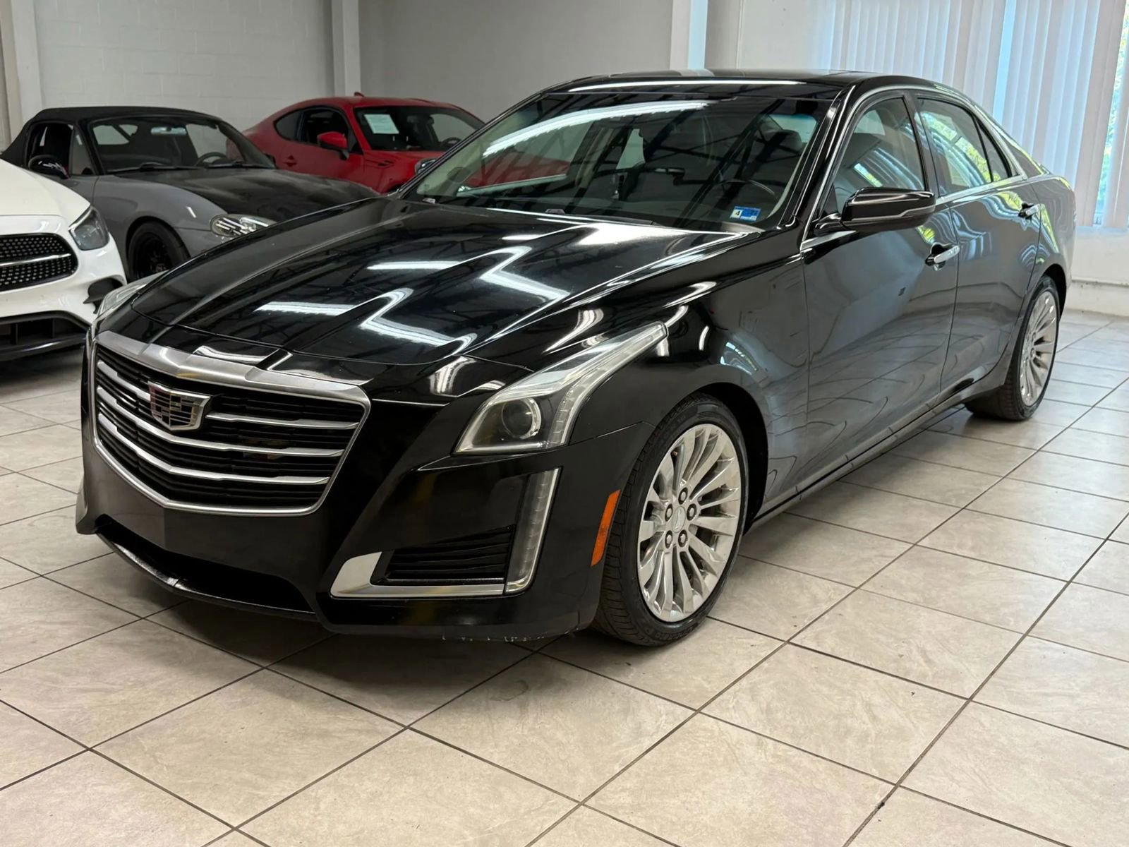 Used 2015 Cadillac CTS Luxury RWD image 3