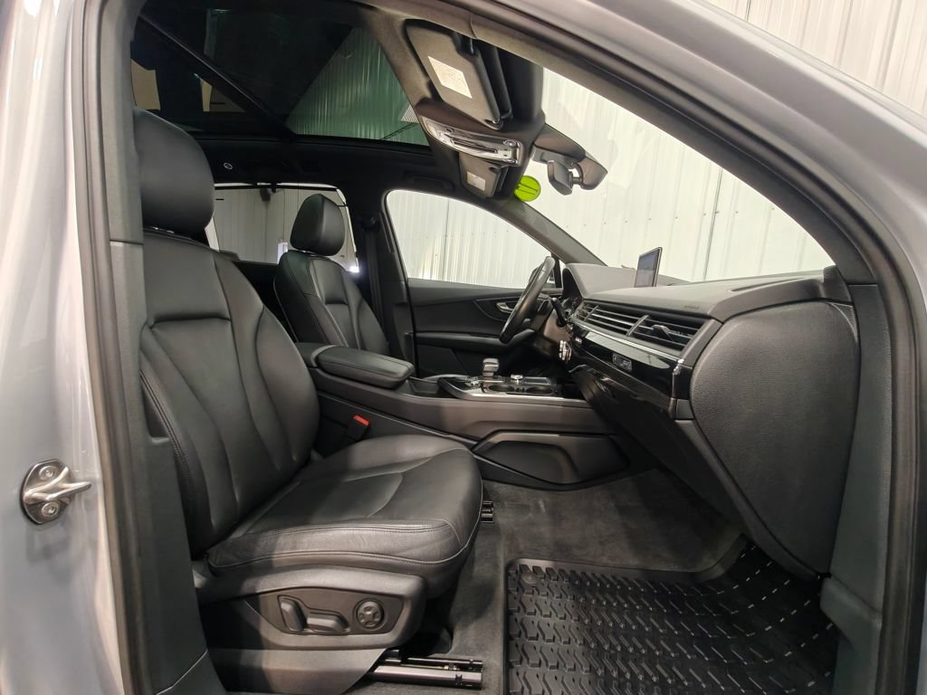Used 2017 Audi Q7 3.0T Prestige AWD/4WD image 27