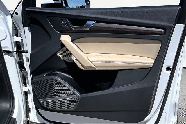 Used 2023 Audi Q5 2.0T Prestige w/ Prestige Package image 17