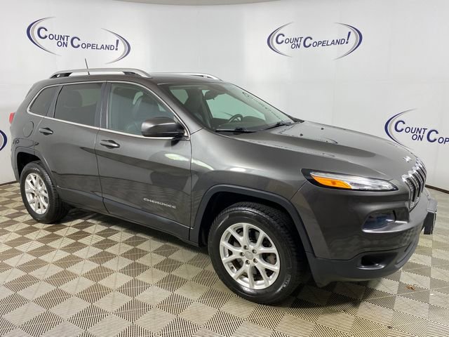 Used 2017 Jeep Cherokee Latitude w/ True North Edition image 8