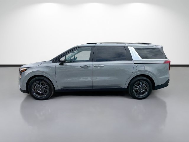 Used 2025 Kia Carnival EX FWD image 6