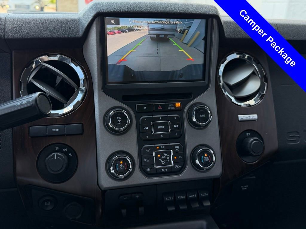 Used 2015 Ford F350 Lariat w/ Lariat Interior Package image 9