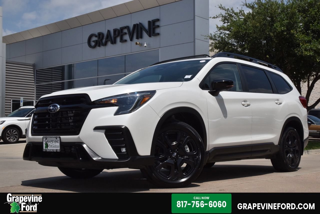 Used 2025 Subaru Ascent Bronze Edition AWD/4WD image 1