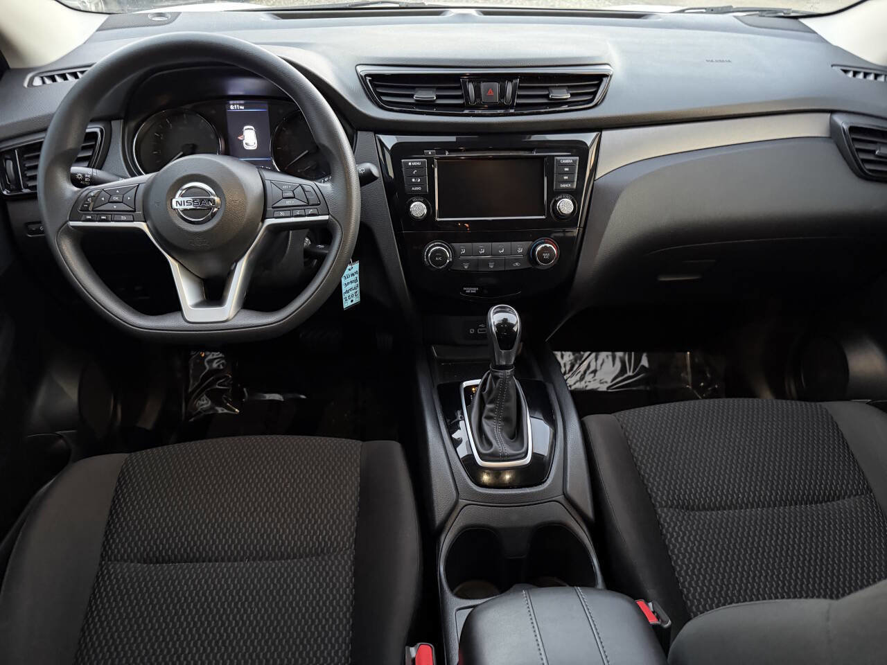 Used 2022 Nissan Rogue Sport S image 19