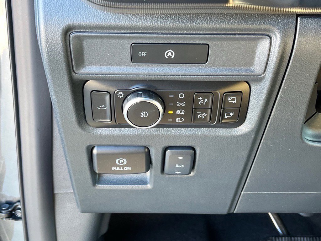 New 2025 Ford F150 Lariat w/ Equipment Group 501A Mid image 16