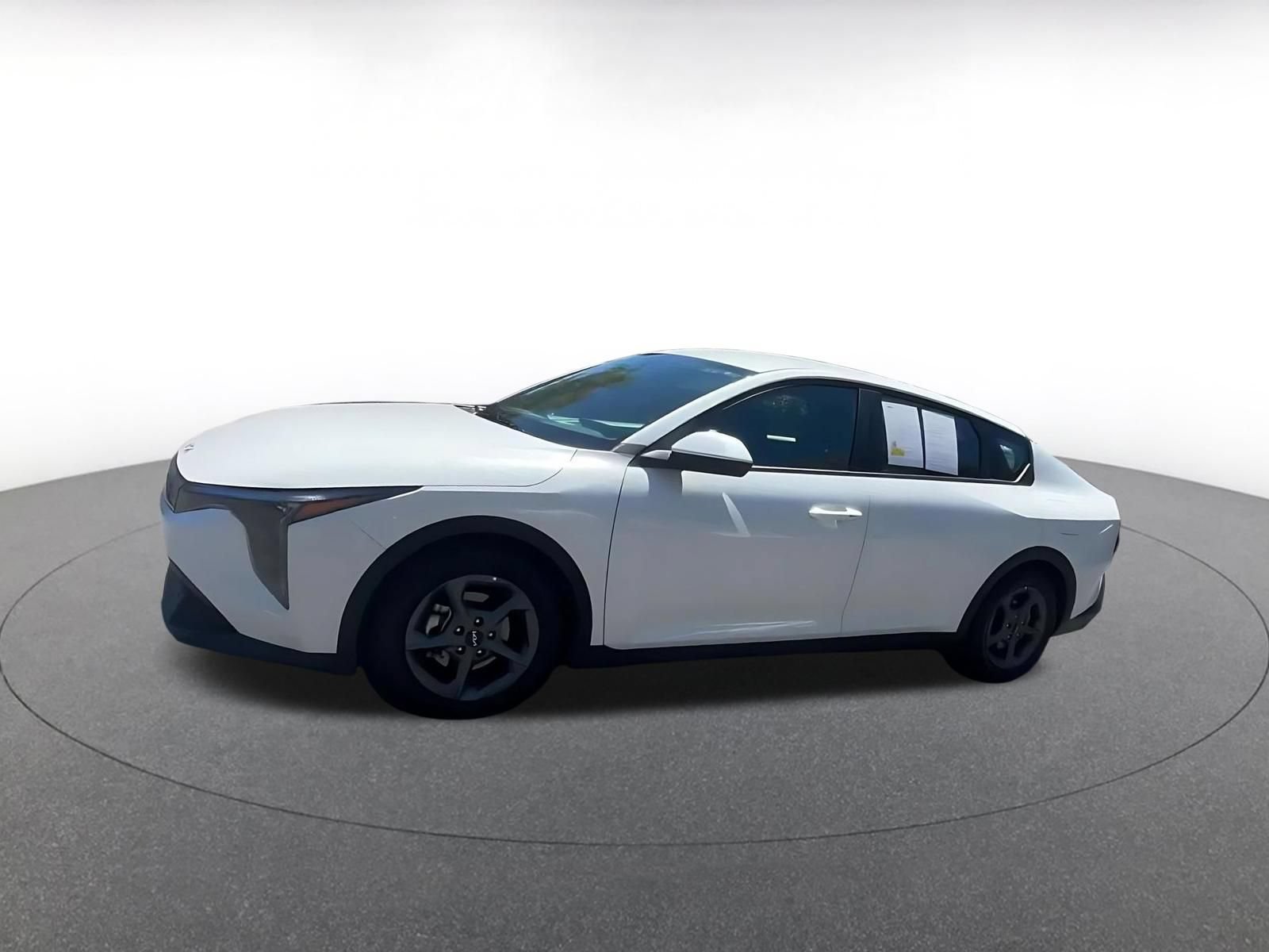 Used 2025 Kia K4 FWD image 8