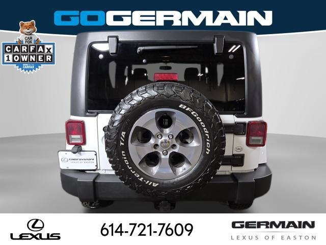 Used 2017 Jeep Wrangler Unlimited Sahara w/ Dual Top Group AWD/4WD image 9