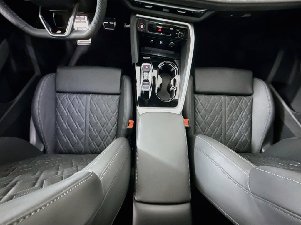 New 2026 Audi SQ5 Premium Plus AWD/4WD image 17