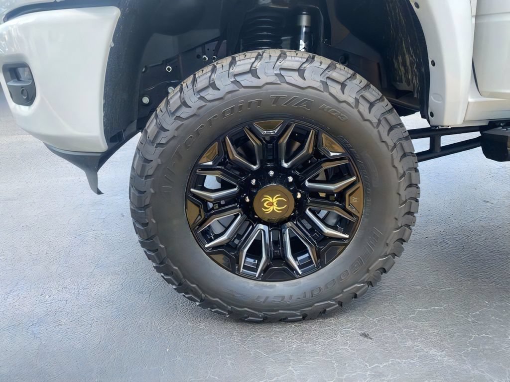 New 2025 RAM 2500 Big Horn AWD/4WD image 12
