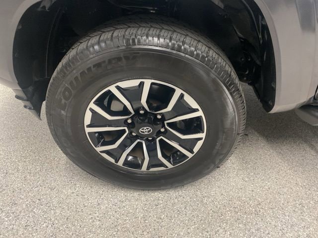 Used 2023 Toyota Tacoma TRD Sport image 11