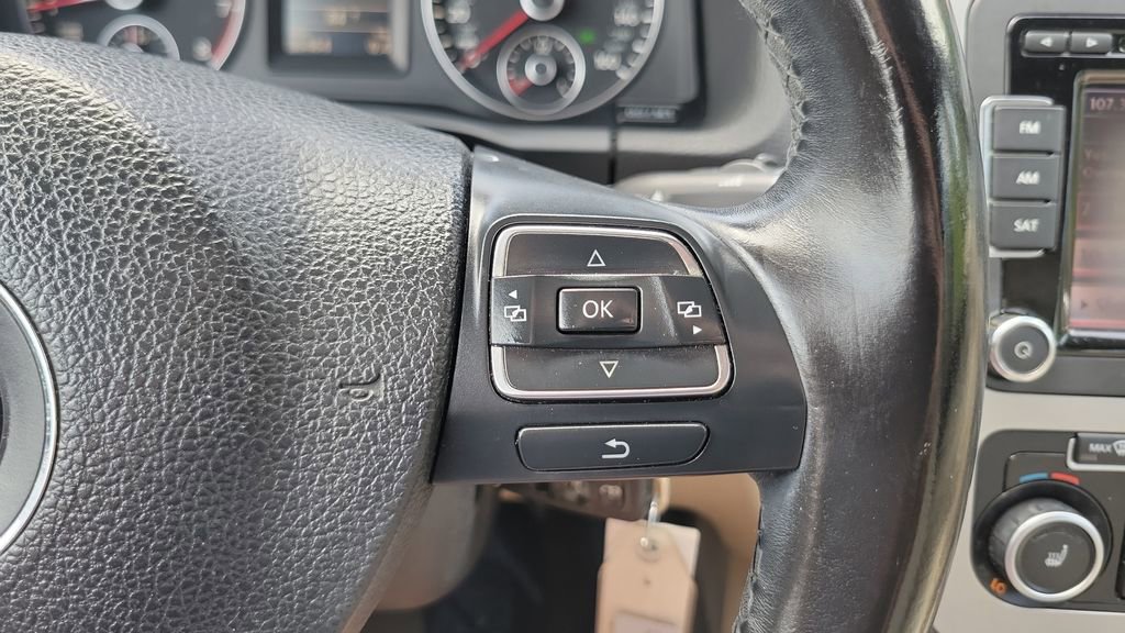 Used 2012 Volkswagen Eos Komfort FWD image 24