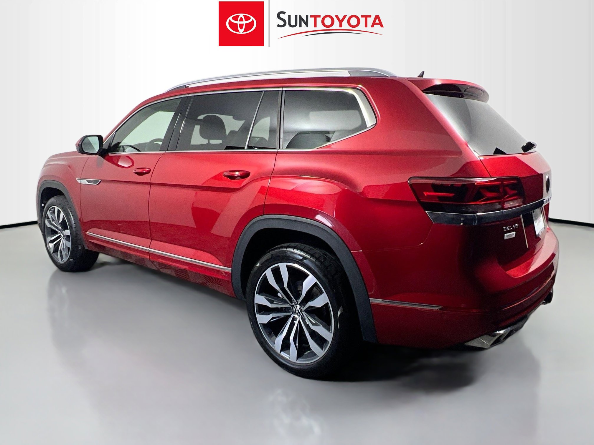Used 2022 Volkswagen Atlas SEL Premium AWD/4WD image 6