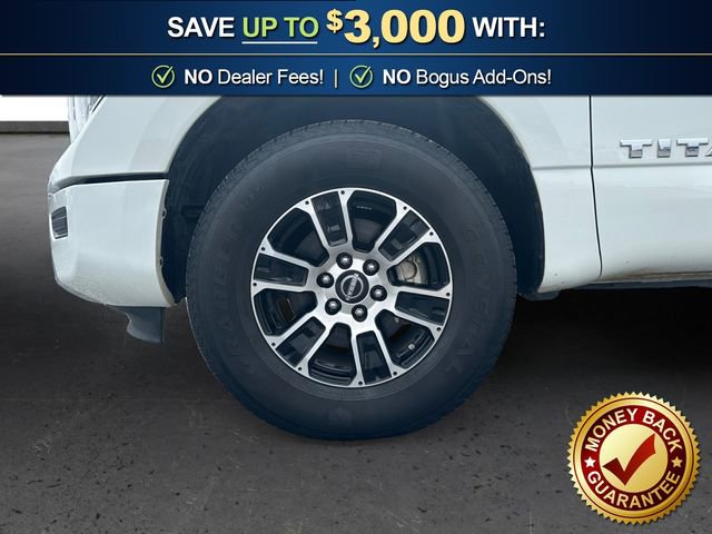 Used 2024 Nissan Titan SV image 13