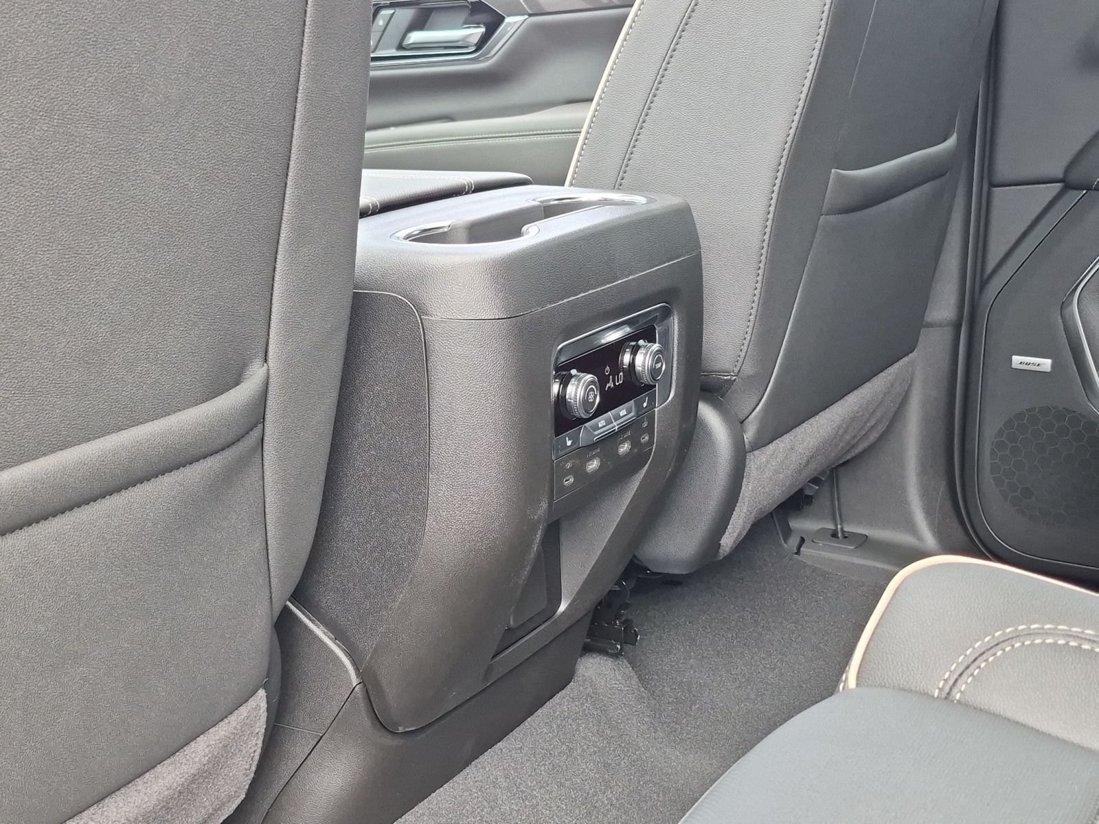 New 2026 GMC Yukon XL Elevation w/ Elevation Premium Package RWD image 20