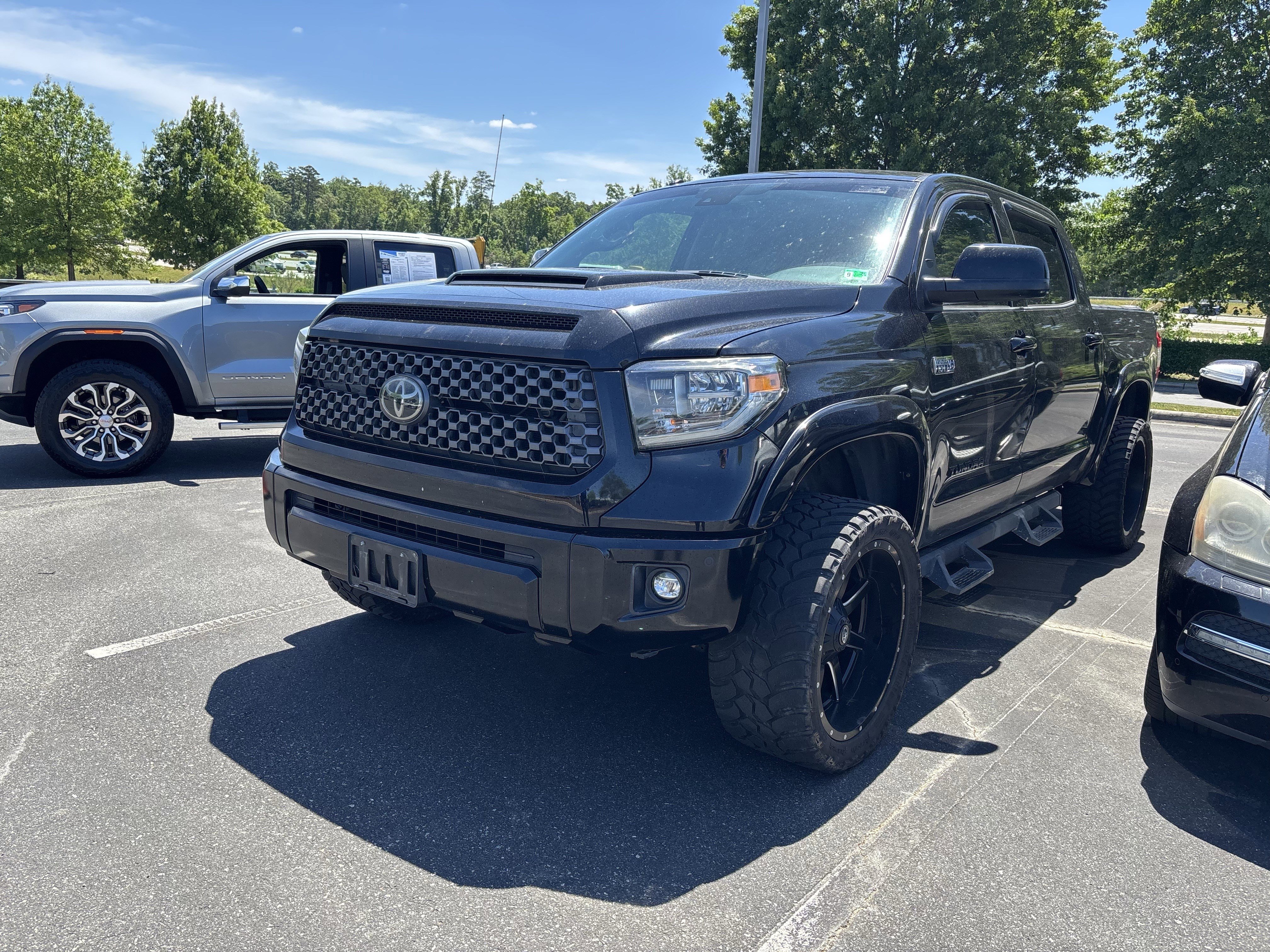 Used 2018 Toyota Tundra SR5 w/ TRD Sport Package AWD/4WD image 19
