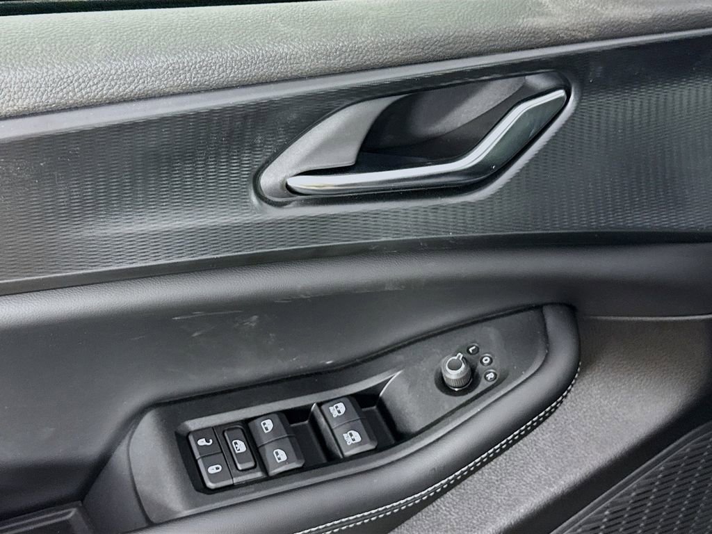 New 2025 Jeep Grand Cherokee Laredo image 17