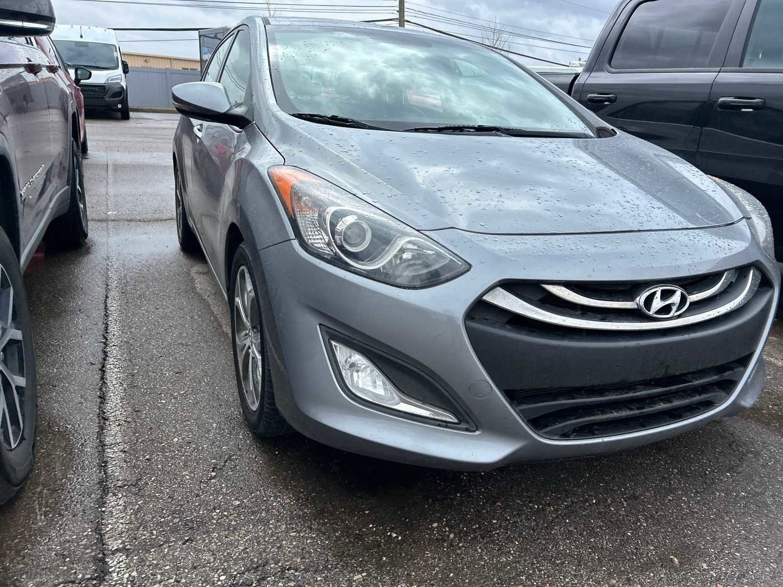 Used 2014 Hyundai Elantra GT w/ Option Group 02 image 6