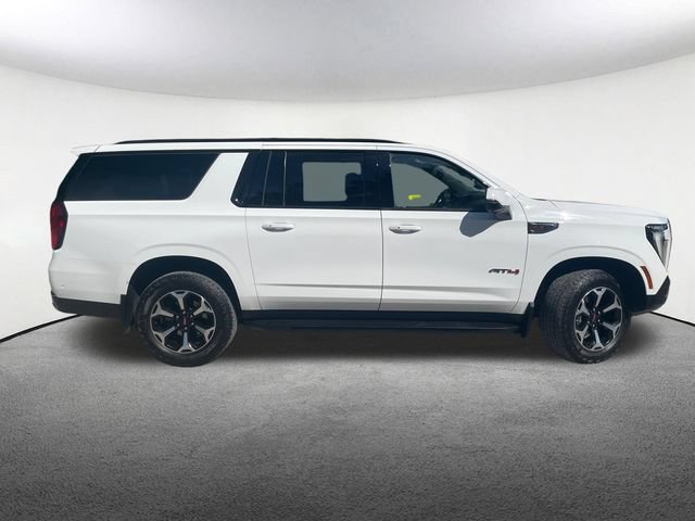 Certified 2025 GMC Yukon XL AT4 w/ LPO, Floor Liner Package AWD/4WD image 17