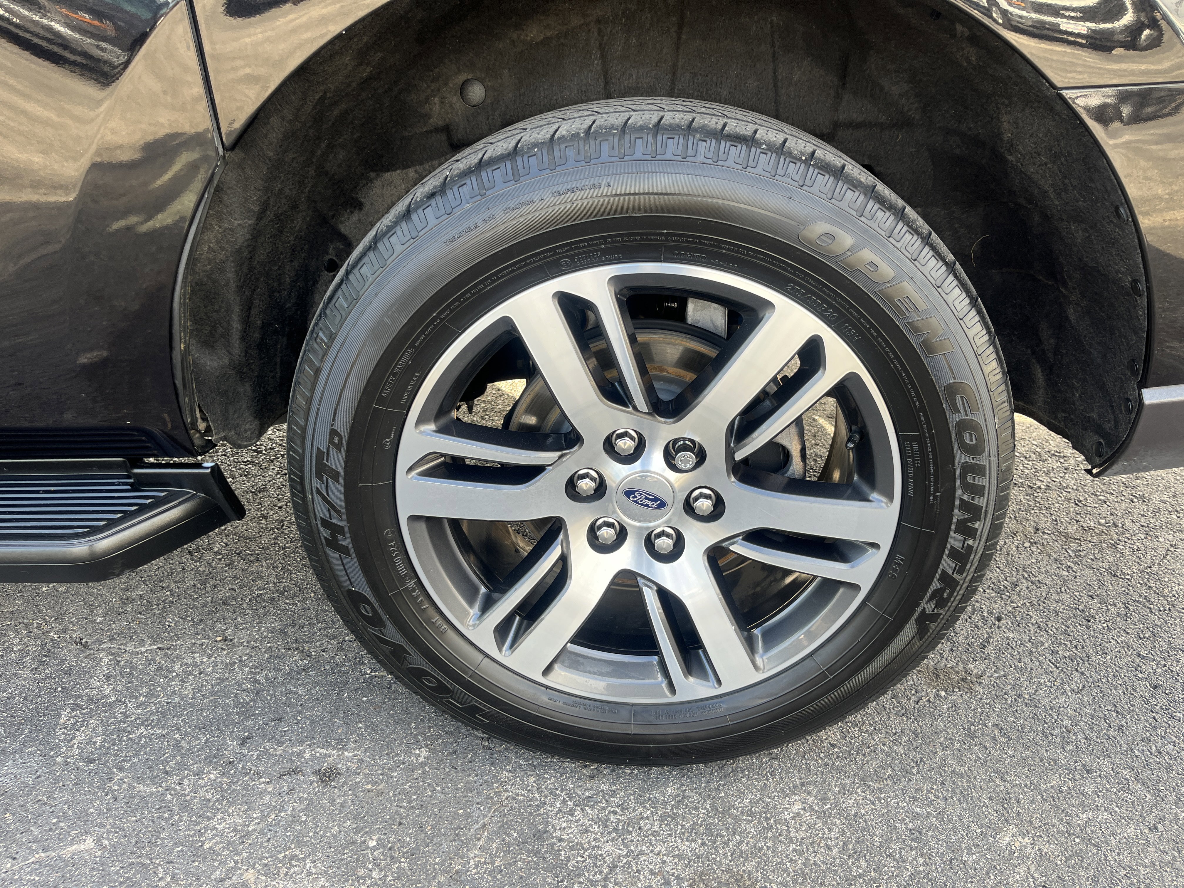 Used 2024 Ford Expedition Max Limited image 10