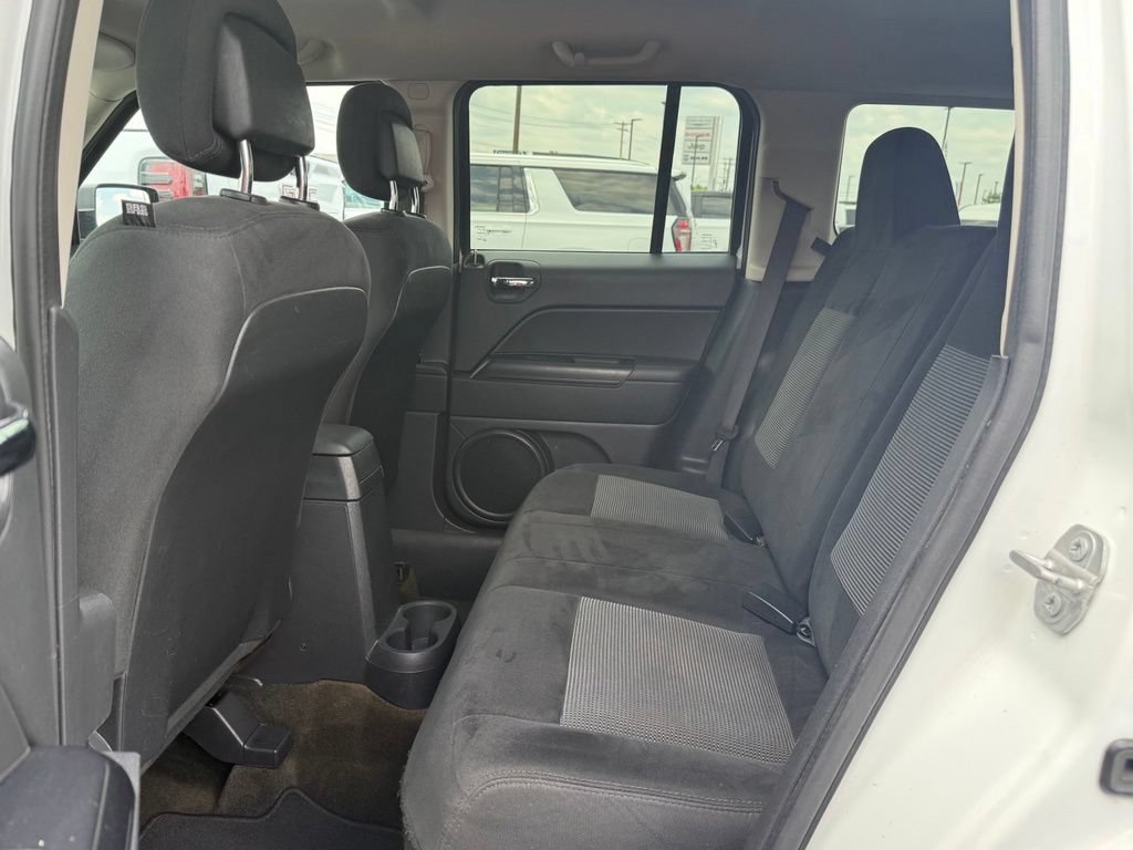 Used 2016 Jeep Patriot Sport w/ Power Value Group AWD/4WD image 16