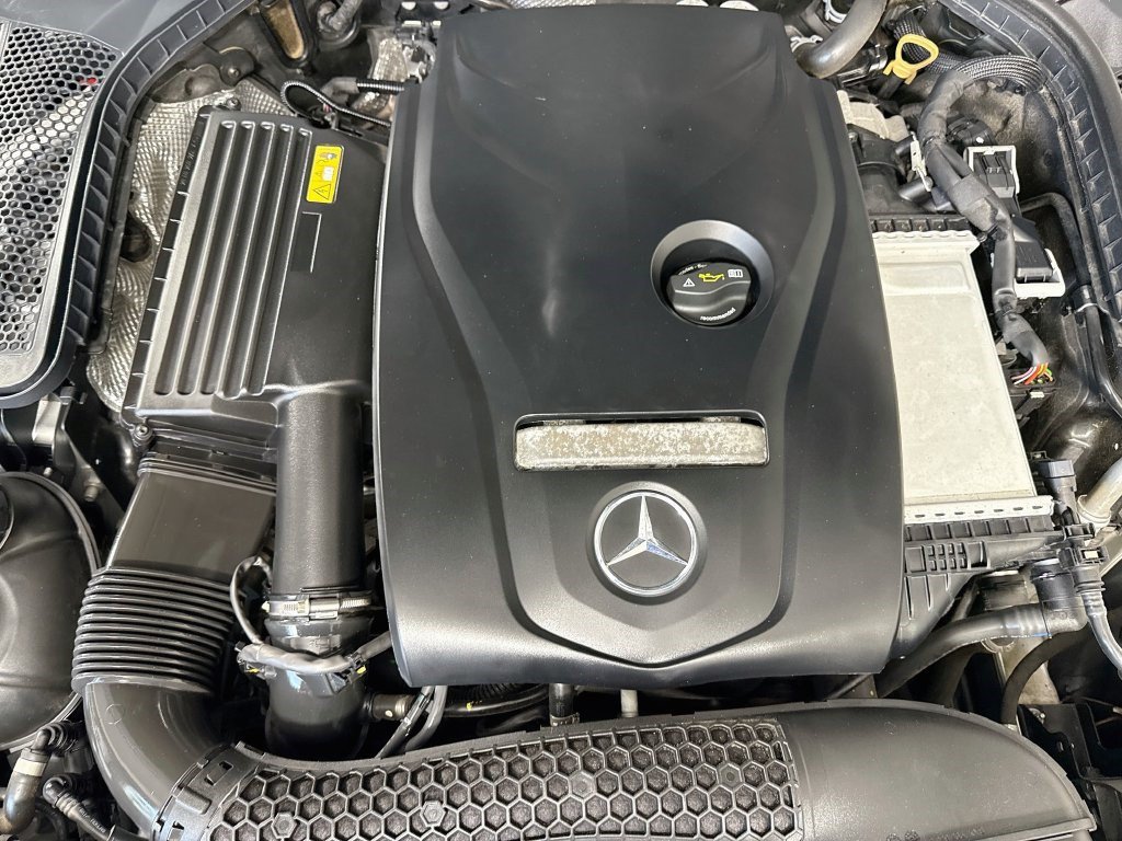 Used 2018 Mercedes-Benz C 300 Sedan w/ Premium Package image 38