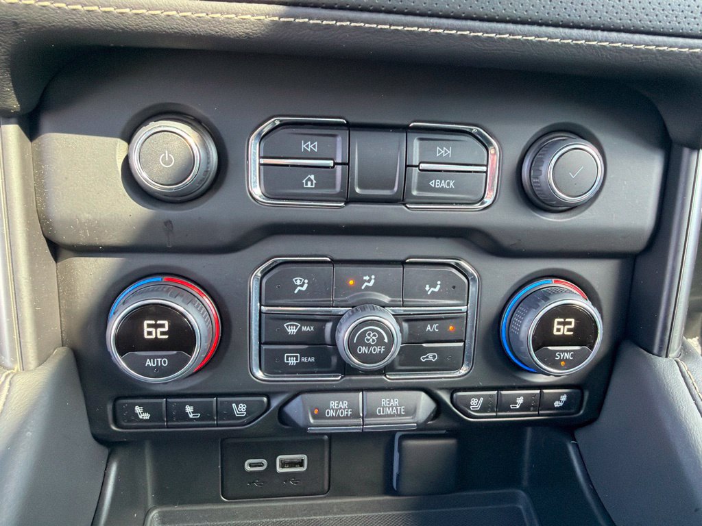 Used 2023 Chevrolet Tahoe Premier AWD/4WD image 27