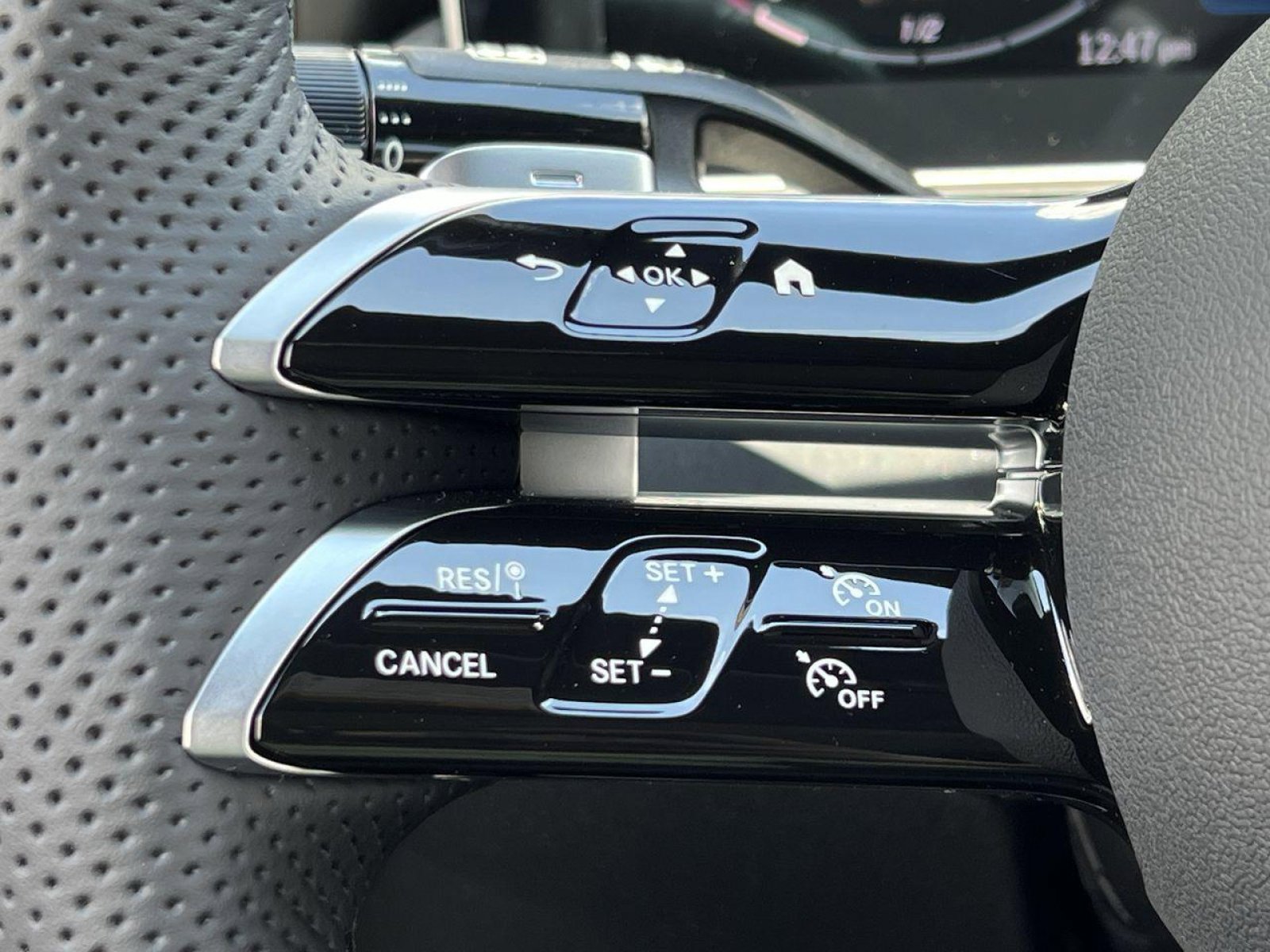 New 2025 Mercedes-Benz CLE 300 4MATIC Coupe image 30