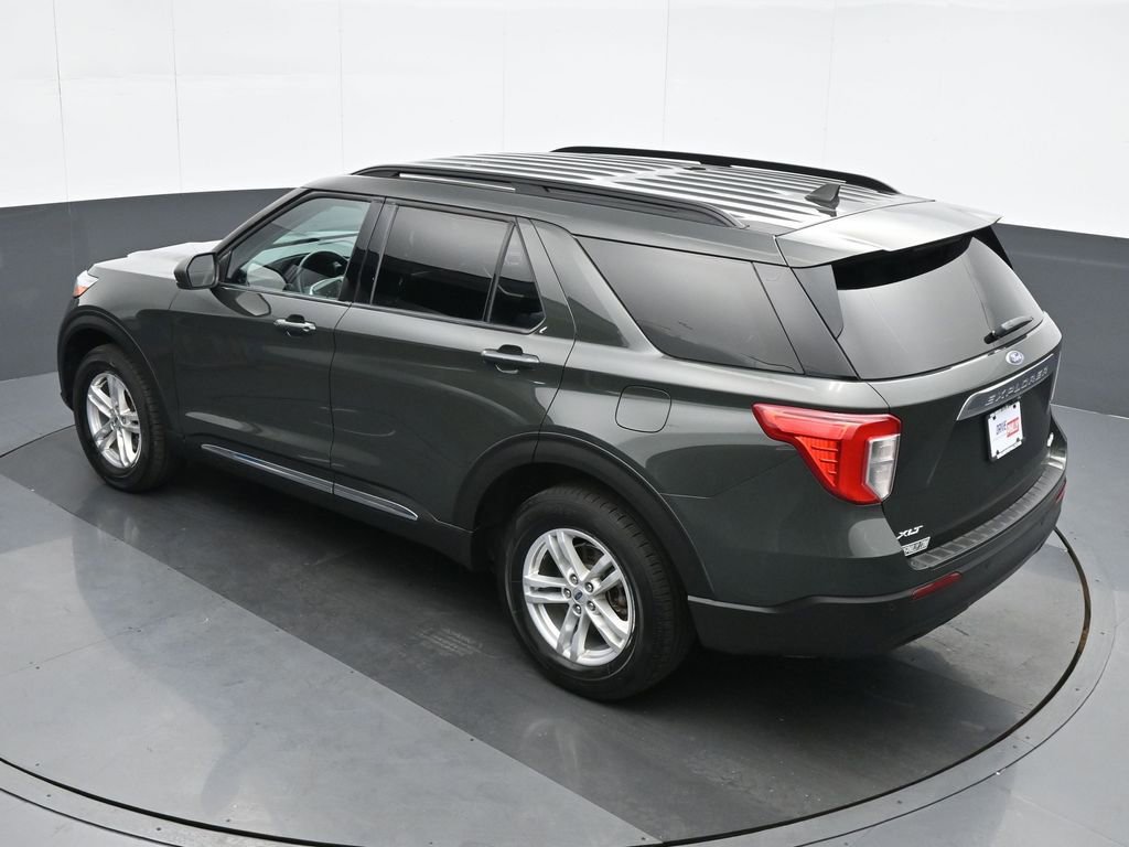 Used 2023 Ford Explorer XLT AWD/4WD image 20