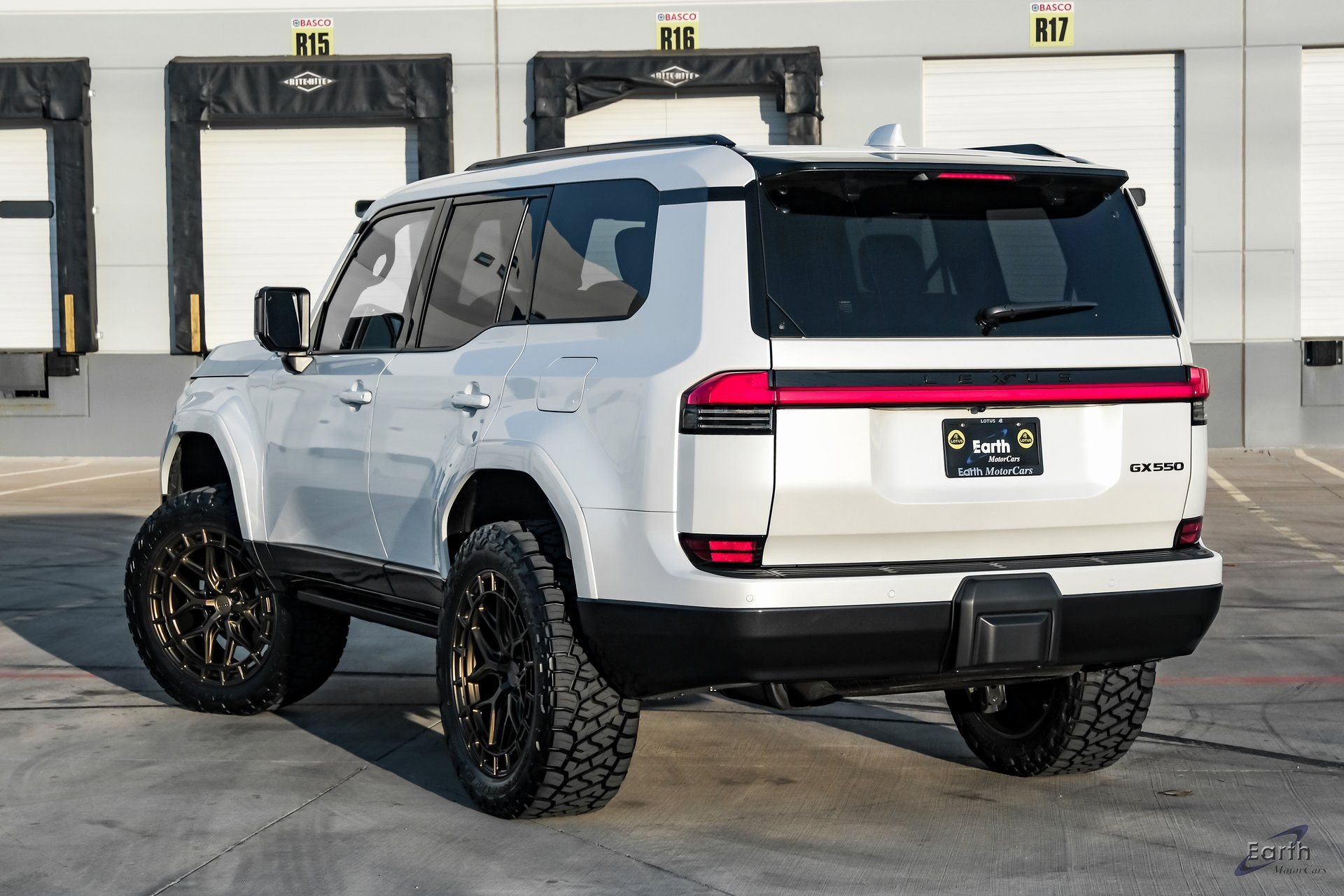 Used 2025 Lexus GX 550 550 Luxury+ HUD Vossen Wheels w/ Accessory Package (2T) image 11