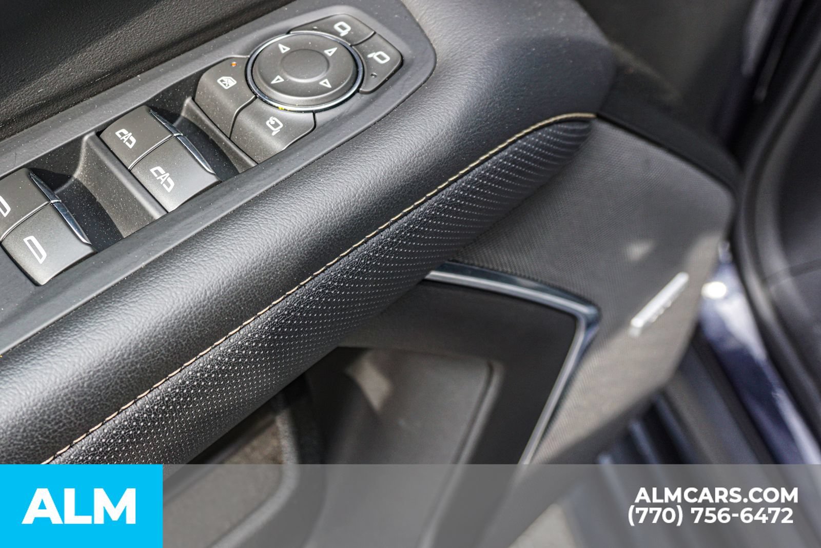 Used 2025 Chevrolet Suburban Premier AWD/4WD image 53