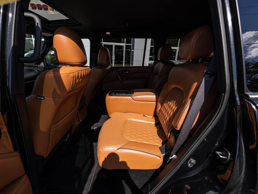 Used 2024 INFINITI QX80 Sensory AWD/4WD image 29