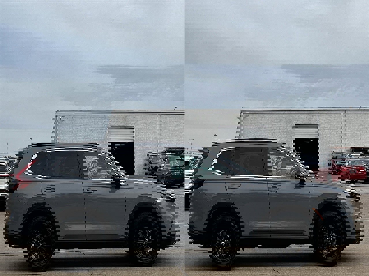 Used 2025 Honda CR-V Sport-L image 3