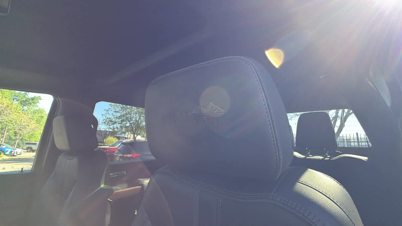 Used 2020 Chevrolet Silverado 2500 High Country w/ Technology Package image 11