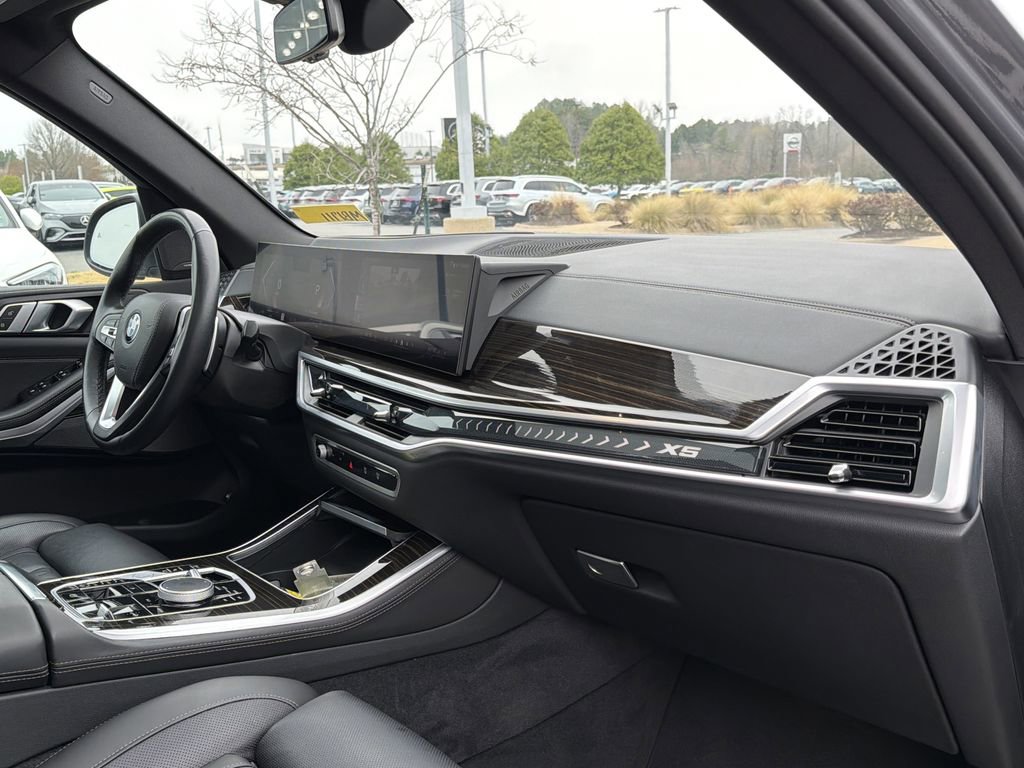 Used 2025 BMW X5 xDrive50e image 20