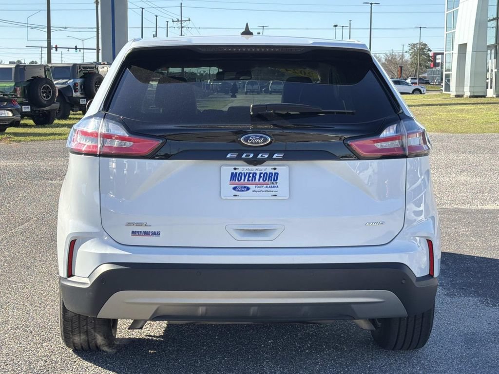 Certified 2024 Ford Edge SEL AWD/4WD image 8