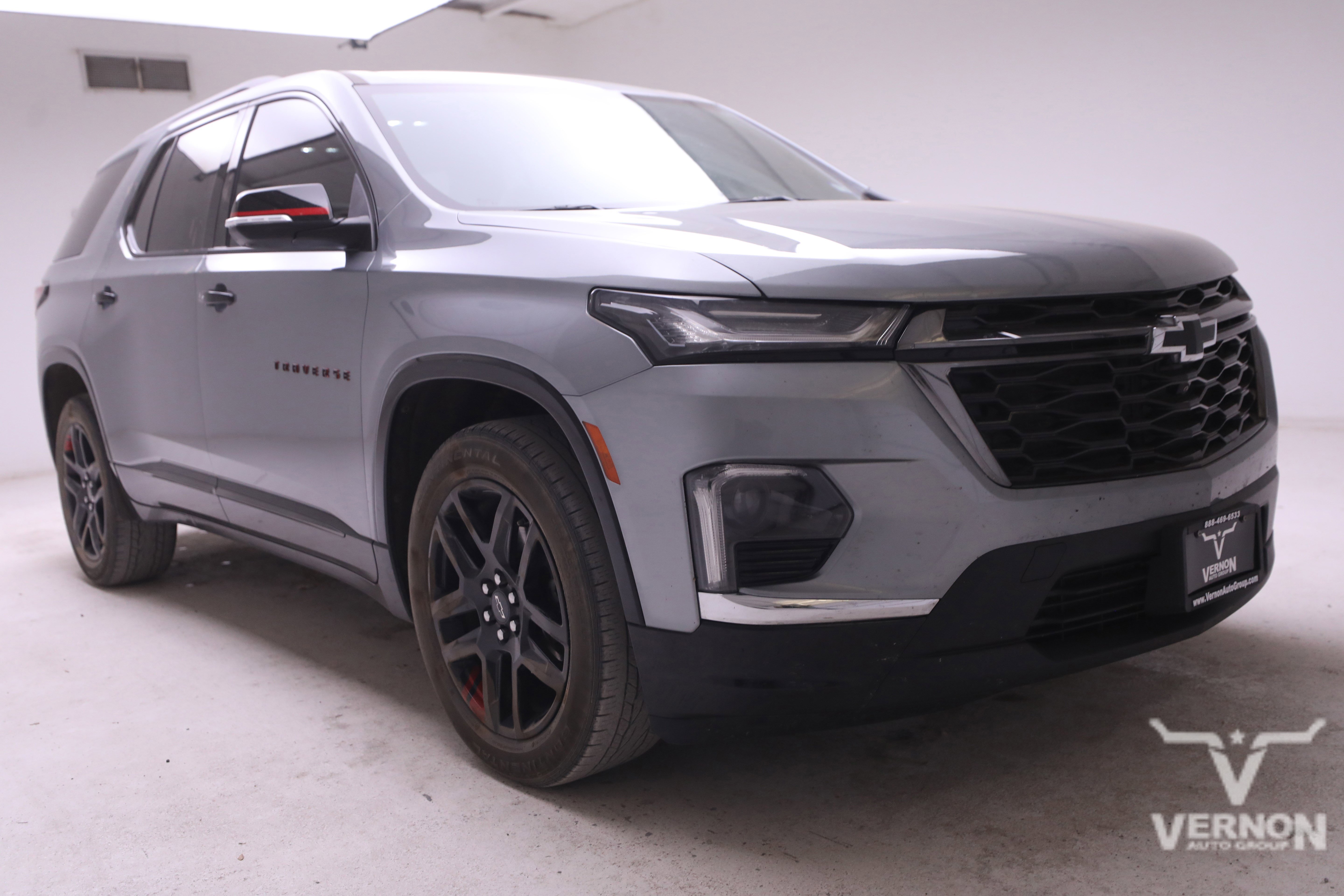 Used 2023 Chevrolet Traverse Premier w/ Redline Edition image 6