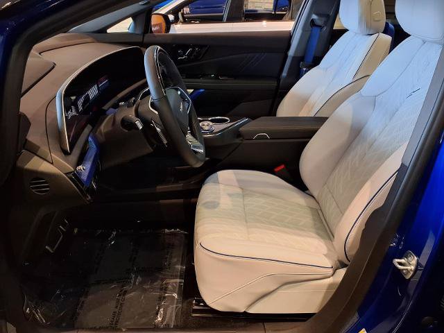 New 2027 Cadillac Optiq V w/ Deep Ocean Design Edition AWD/4WD image 14