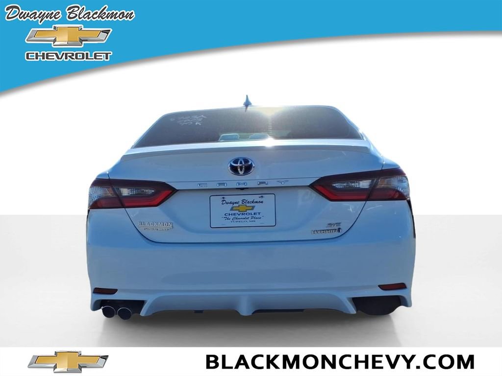 Used 2023 Toyota Camry SE w/ Audio Upgrade Package image 4