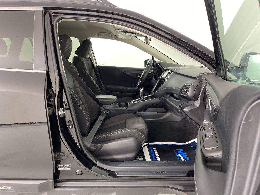 Used 2023 Subaru Outback Premium image 40