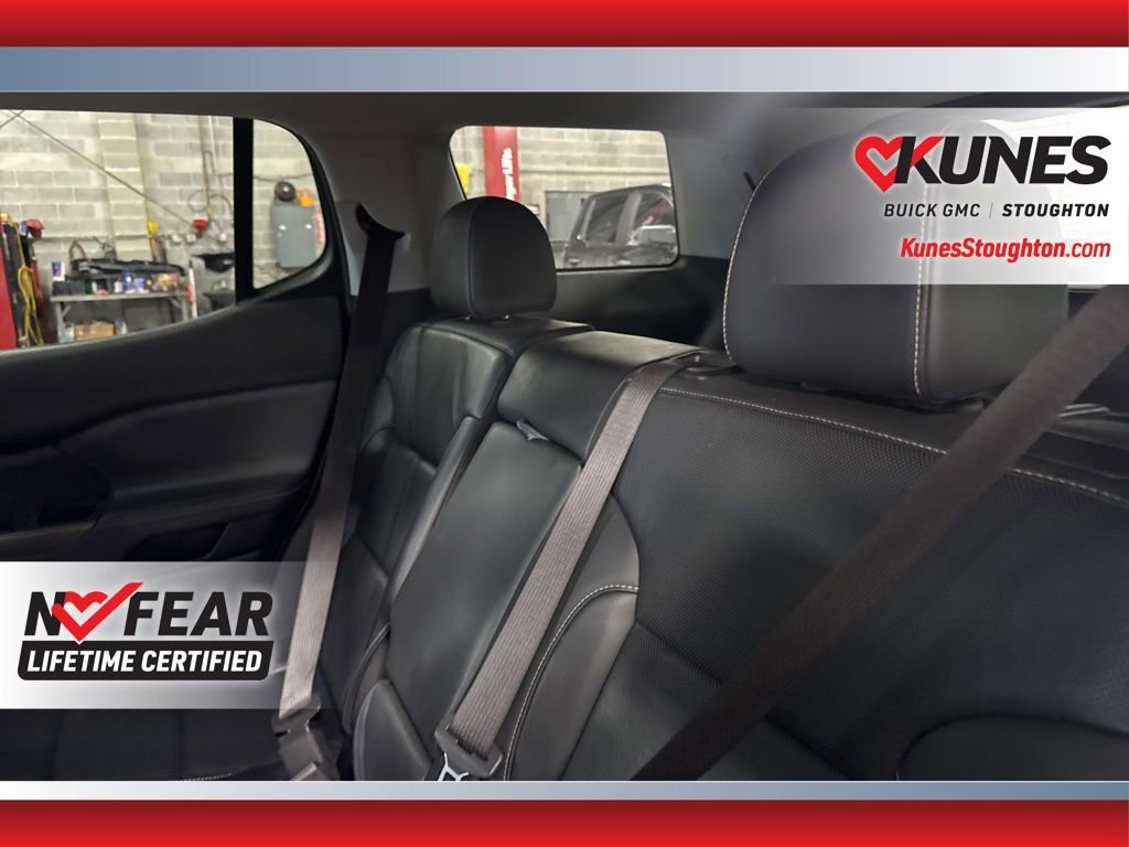 Used 2023 GMC Acadia SLT image 35