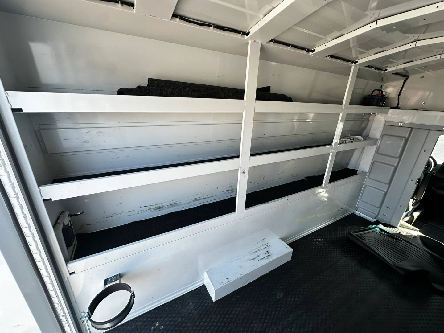 Used 2023 Mercedes-Benz Sprinter 3500 w/ Acoustic Package image 17