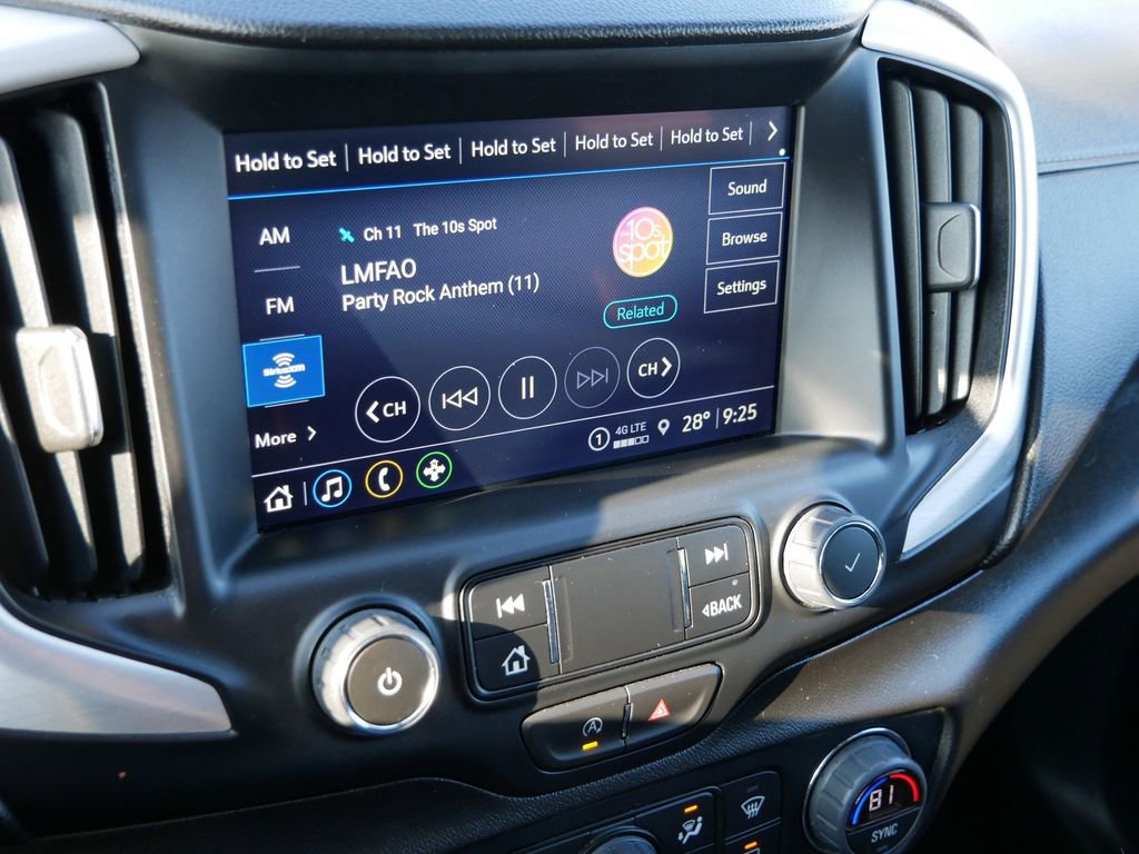 Used 2024 GMC Terrain SLT image 18