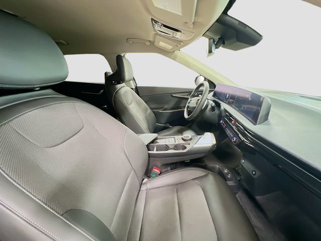 Certified 2024 Kia EV6 Light image 27