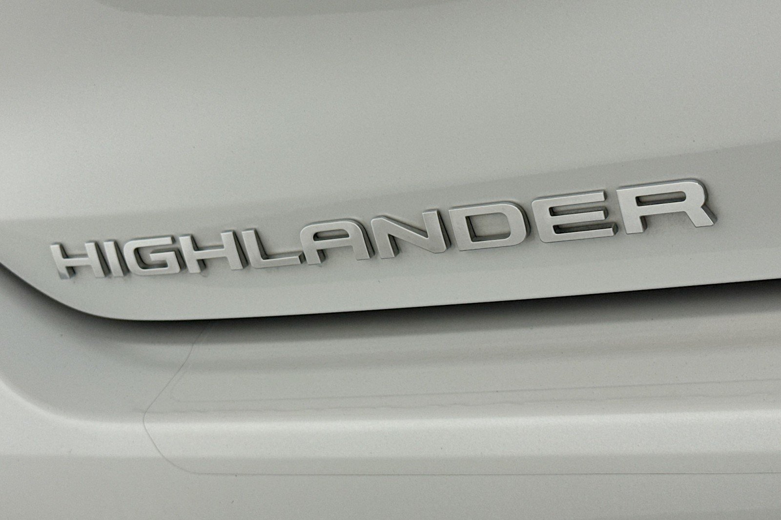 Used 2023 Toyota Highlander XLE AWD/4WD image 10