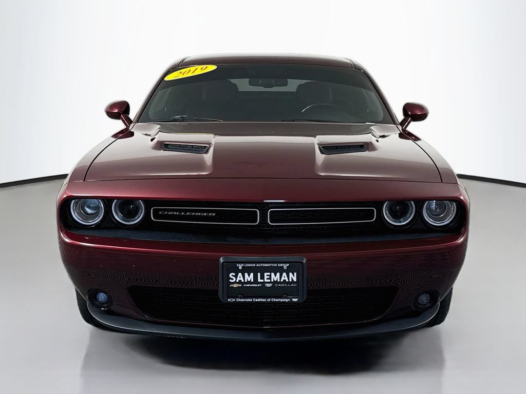 Used 2019 Dodge Challenger SXT w/ Plus Package RWD image 2