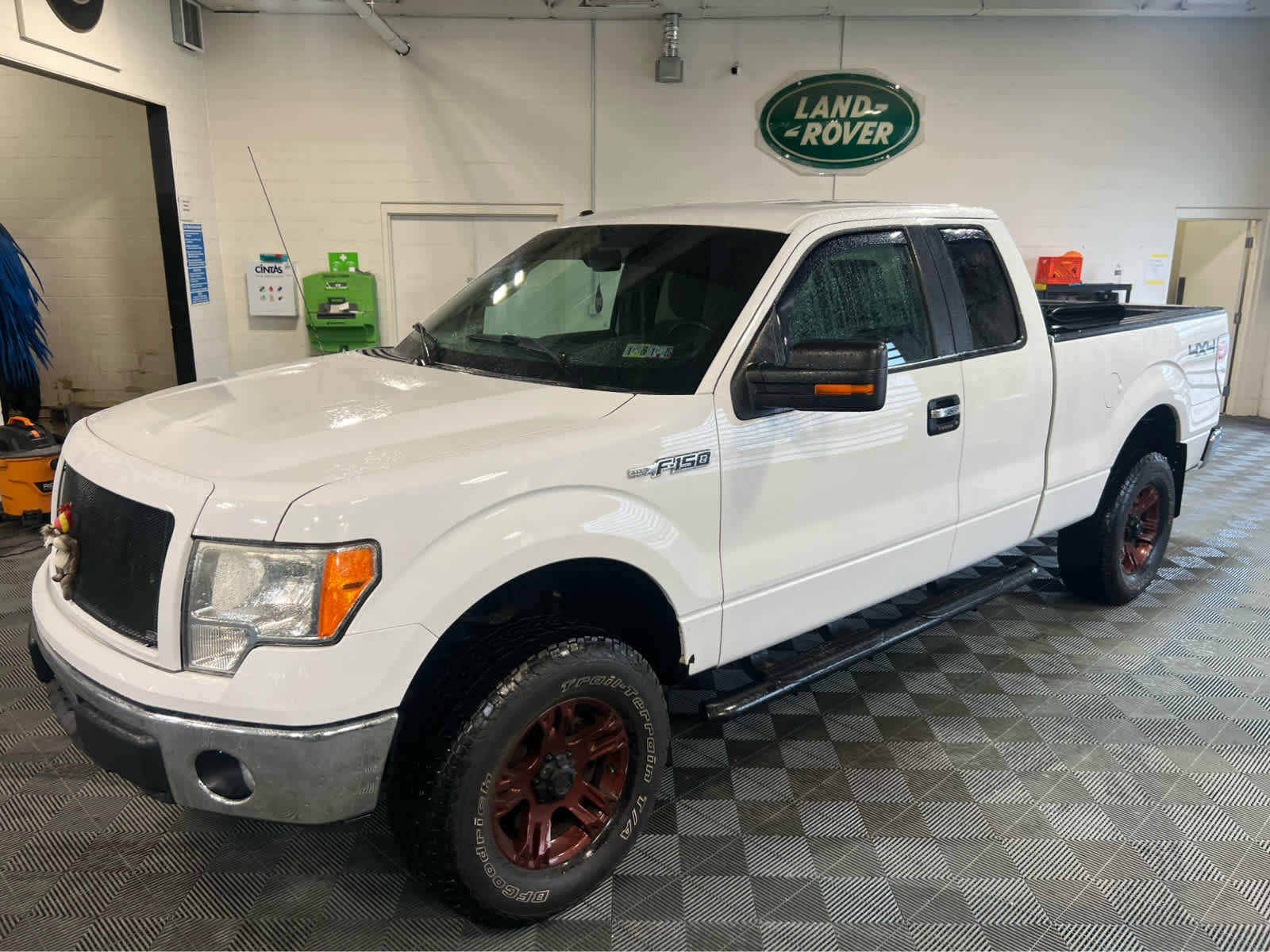 Used 2013 Ford F150 XLT w/ XLT Chrome Pkg image 5