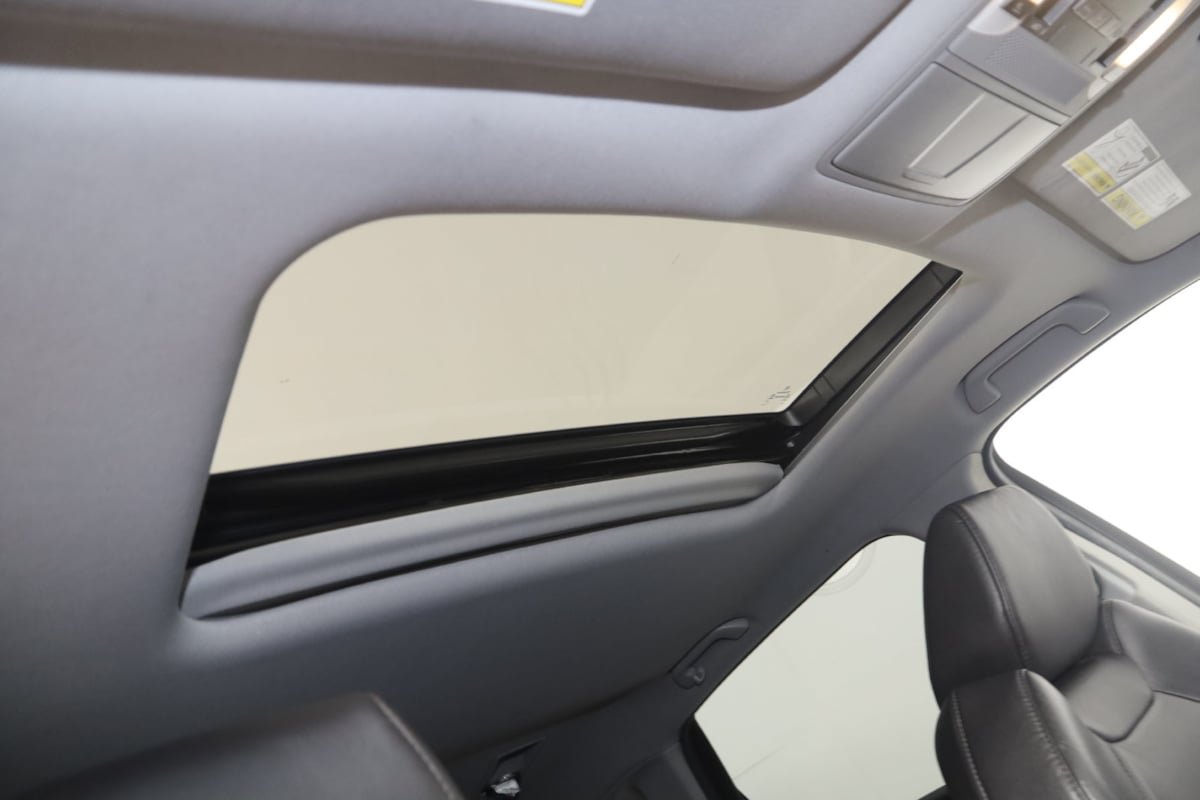 Used 2020 Acura MDX SH-AWD image 10