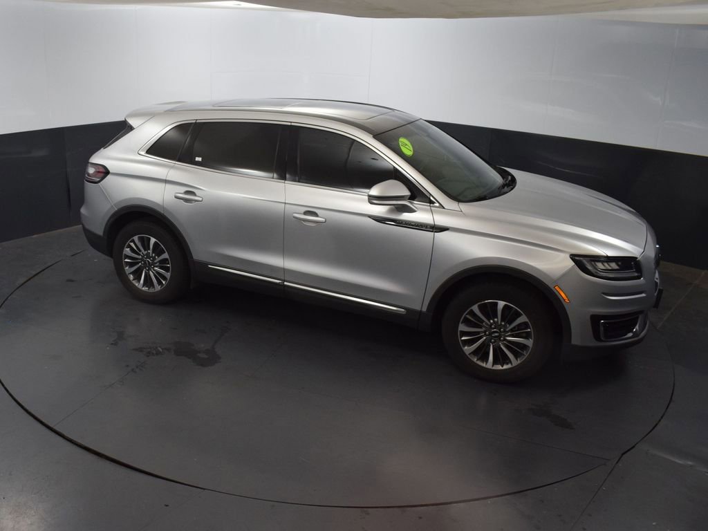 Used 2019 Lincoln Nautilus Select image 41